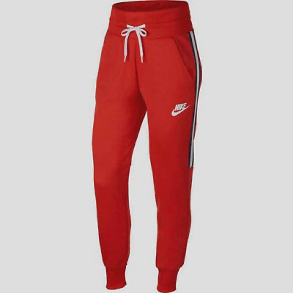 red nike women’s joggers